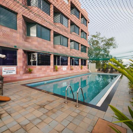 The South Park Hotel Thiruvananthapuram Eksteriør bilde