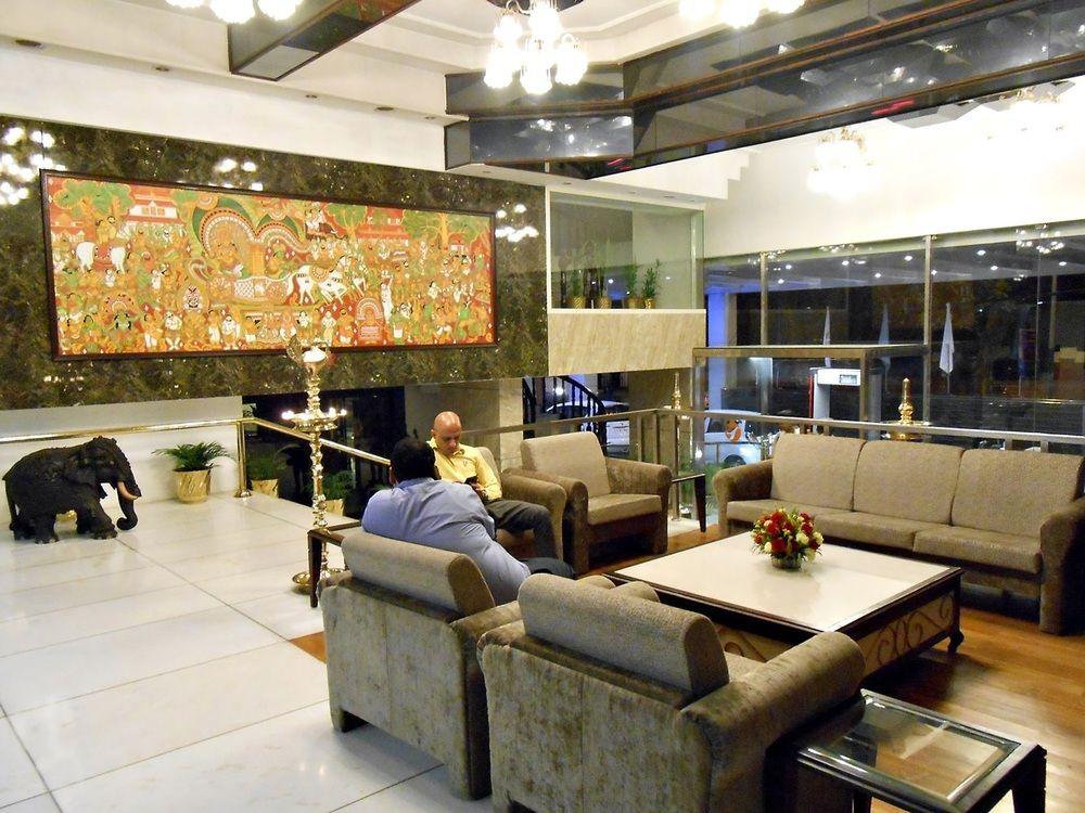 The South Park Hotel Thiruvananthapuram Eksteriør bilde