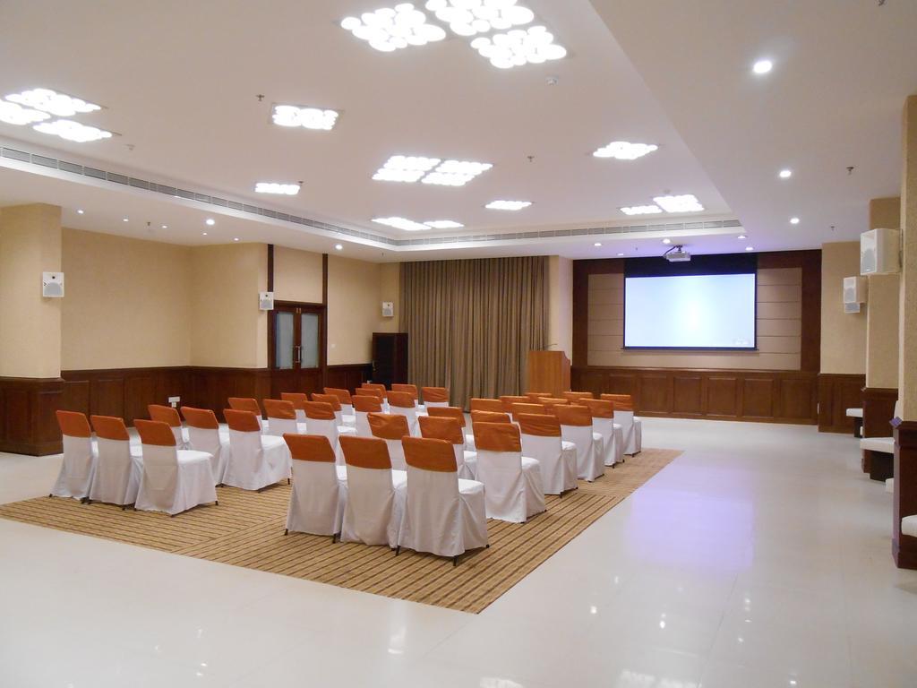 The South Park Hotel Thiruvananthapuram Eksteriør bilde