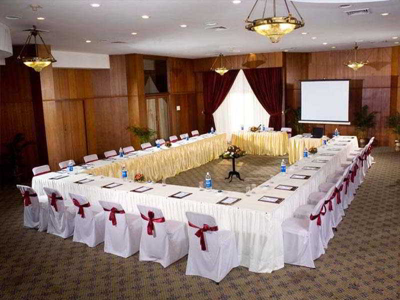 The South Park Hotel Thiruvananthapuram Eksteriør bilde