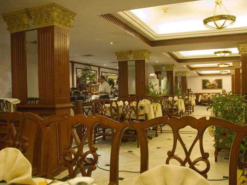 The South Park Hotel Thiruvananthapuram Eksteriør bilde