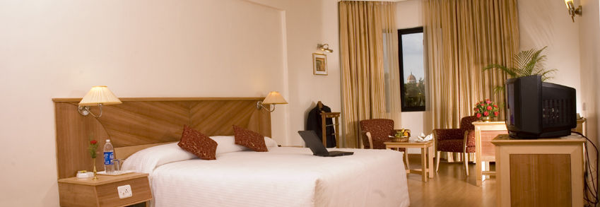 The South Park Hotel Thiruvananthapuram Eksteriør bilde
