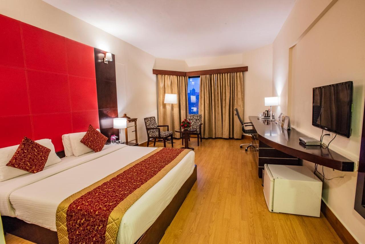 The South Park Hotel Thiruvananthapuram Eksteriør bilde
