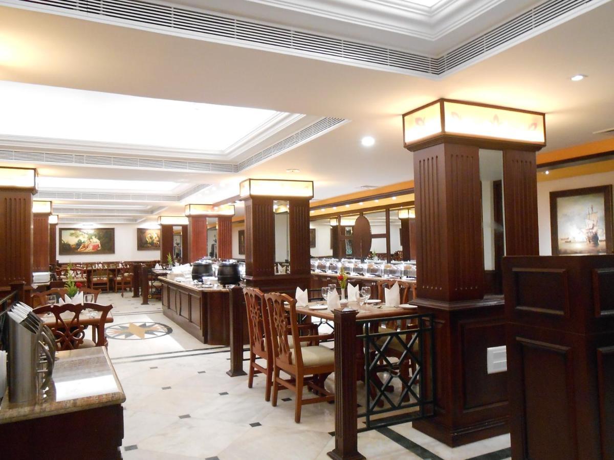 The South Park Hotel Thiruvananthapuram Eksteriør bilde